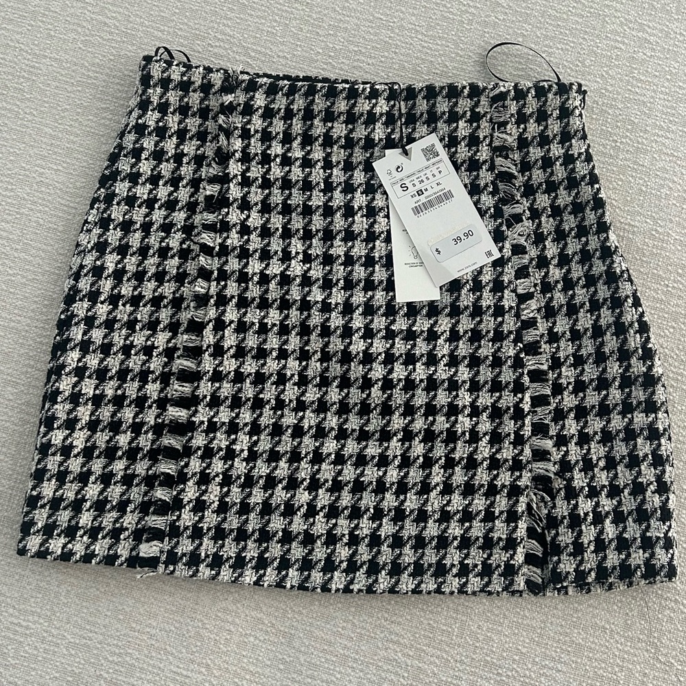 Zara Textured Weave Mini Skirt in Houndstooth Size Small